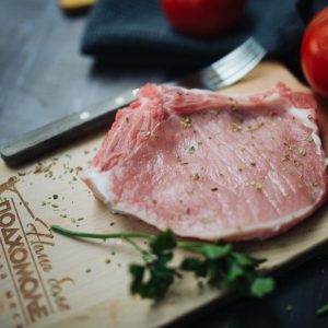 SVINJSKA KRMENADLA SA KOSKOM Podhomolje